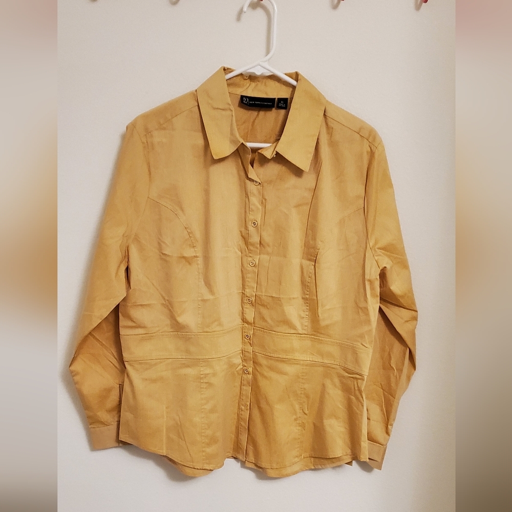 New York & Company Yellow Gold Button-Up Shirt Size XL Career Business Office